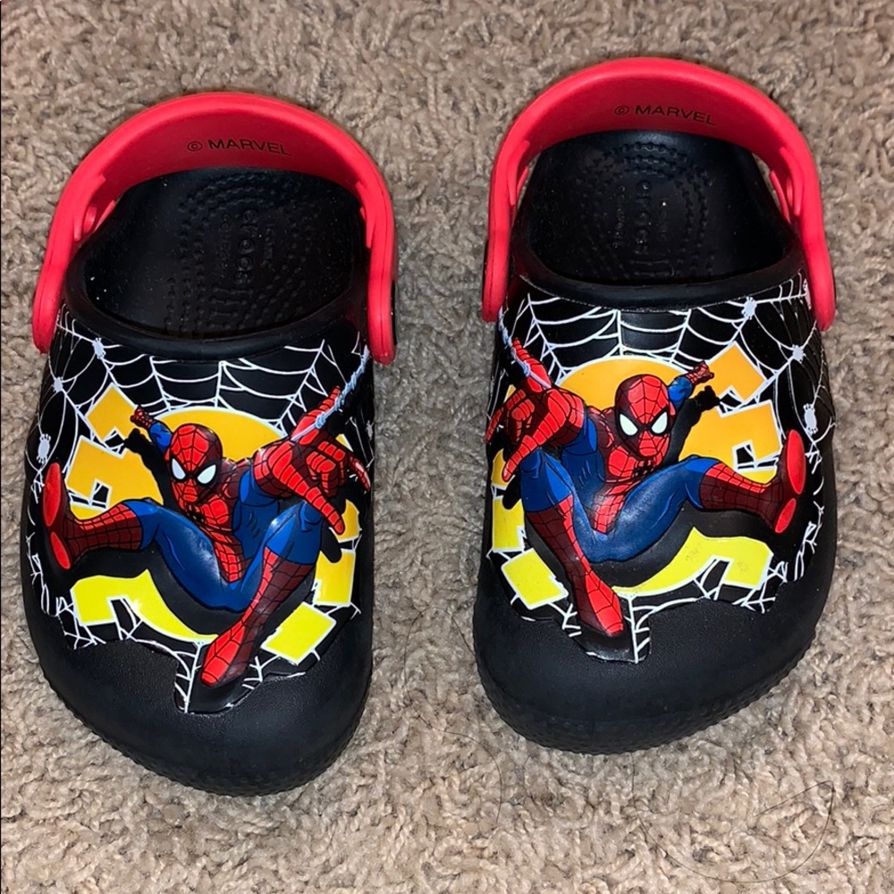 Spiderman crocs size 7